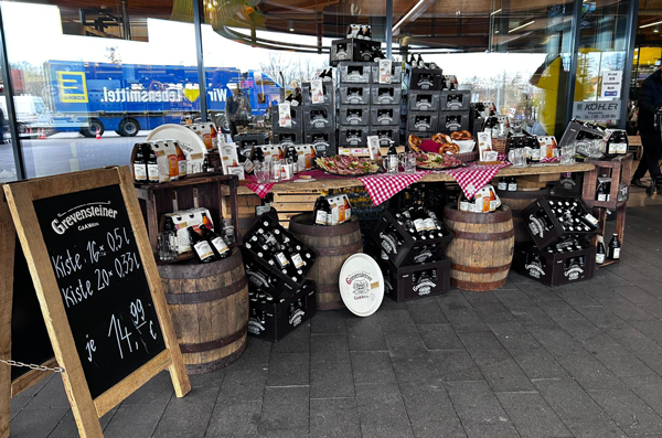 EDEKA Köhler, Göttingen, Grone, Blog, zehn Jahre, Party, Jubiläum, EDEKA-Truck, Weihnachtsmann
