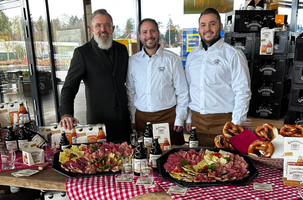 EDEKA Köhler, Göttingen, Grone, Blog, zehn Jahre, Party, Jubiläum, EDEKA-Truck, Weihnachtsmann